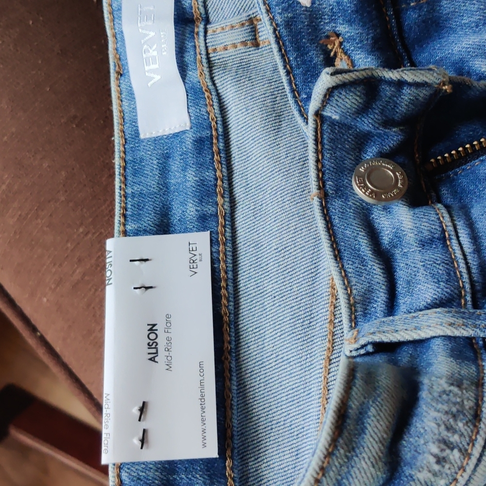 COPY - Vervet mid rise jeans size 28 NWT